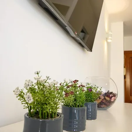 Ramon Y Cajal By 10tosea Апартаменти *